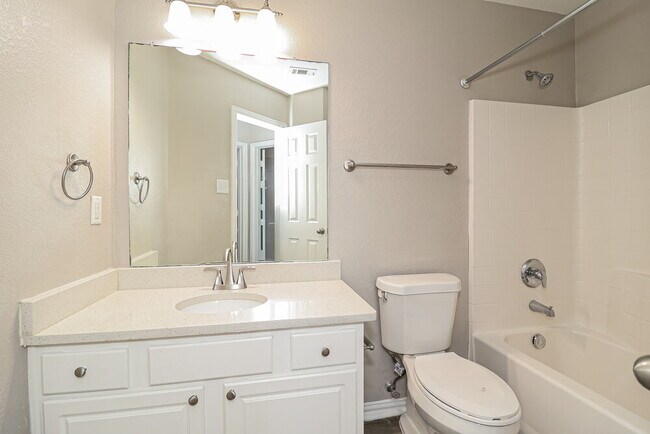 Building Photo - 217 Ute Creek Ct