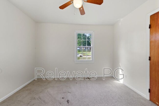 Building Photo - 15709 Gary Ave