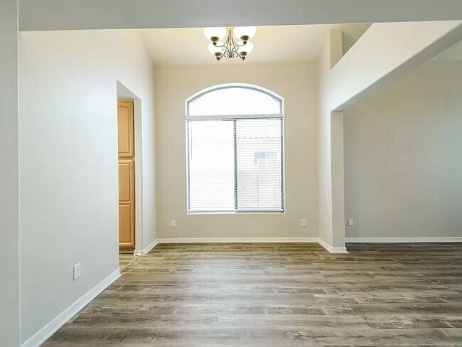 Building Photo - 6617 W Andrea Dr