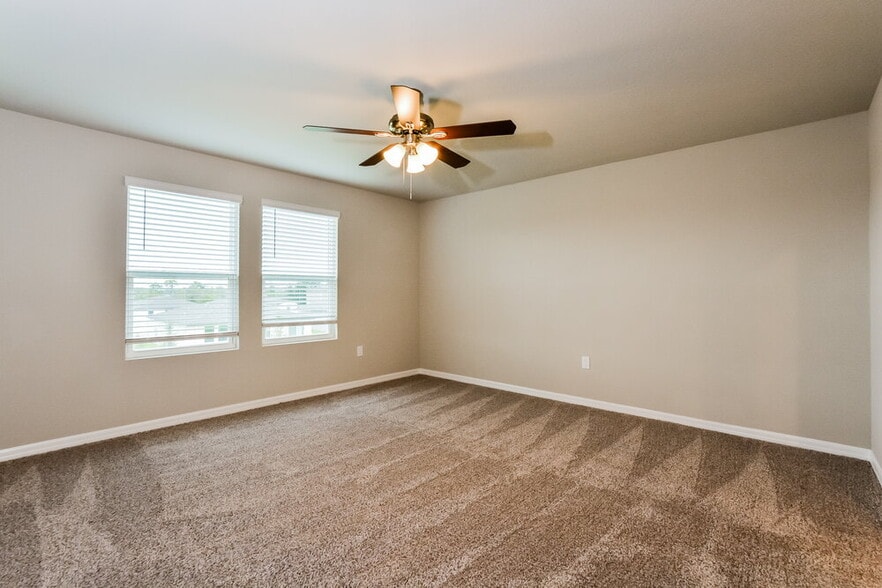 Building Photo - 1510 Branchwood Ln