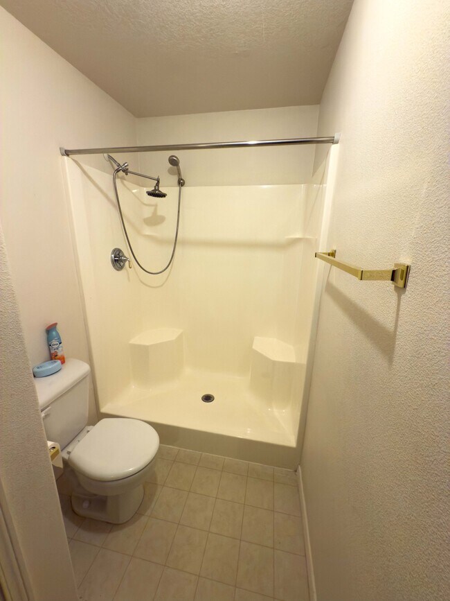 Building Photo - 4630 NW White Mountain Terrace