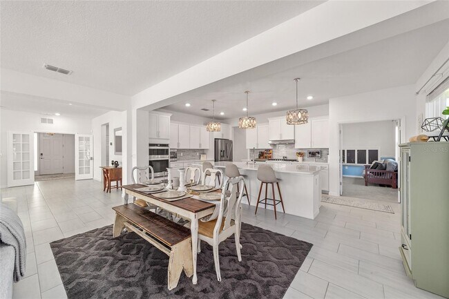 Building Photo - 7479 SW 64th St Rd