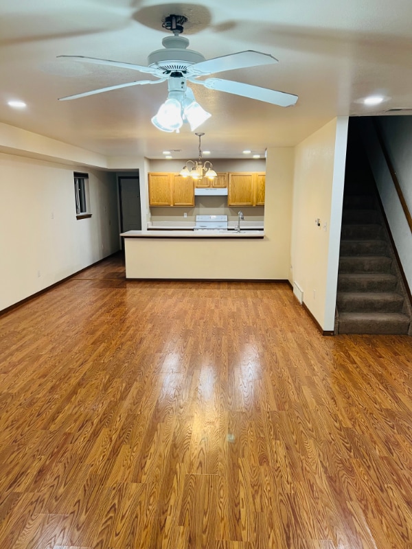 Building Photo - 764 E Clarion Dr