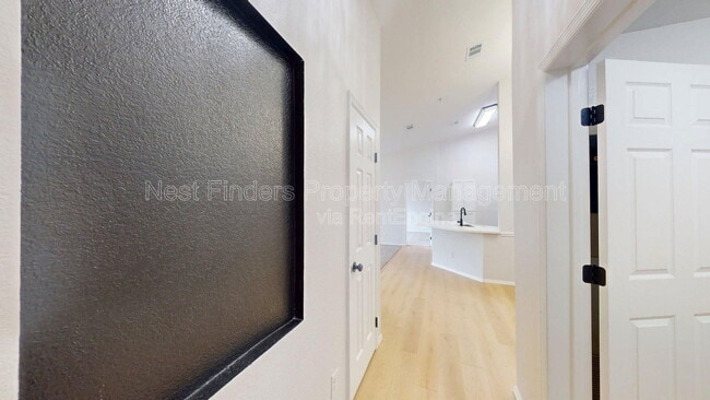 Building Photo - 13810 Sutton Park Dr N