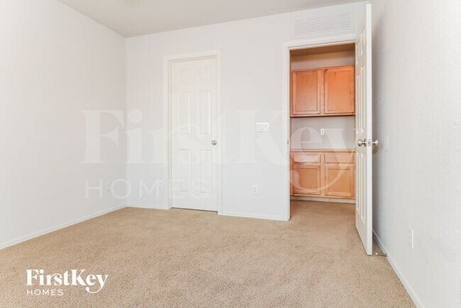 Building Photo - 17558 W Calavar Rd