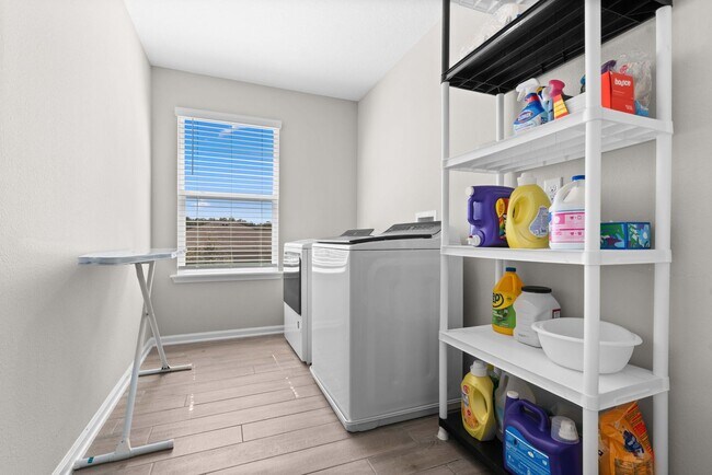 Building Photo - 3906 Heatherbrook Pl
