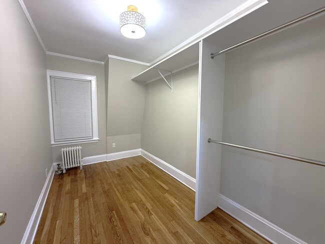 Building Photo - 100-03 Ascan Ave