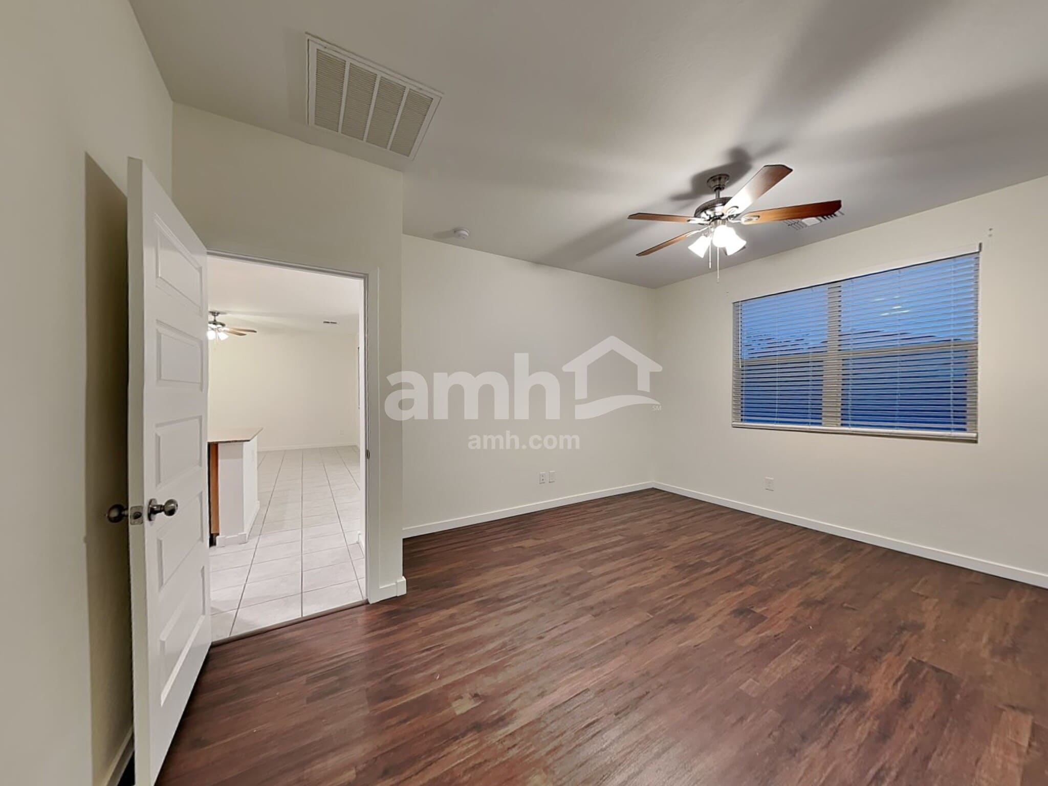 Building Photo - 701 W Micanopy Trl.