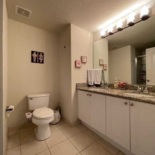 Building Photo - 11041 Legacy Blvd