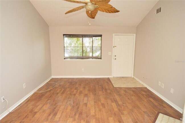 Building Photo - 10263 Gandy Blvd N