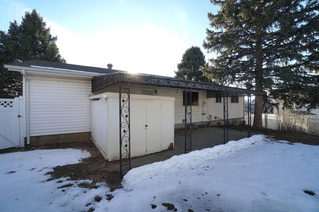 Building Photo - 4750 S Splendid Cir