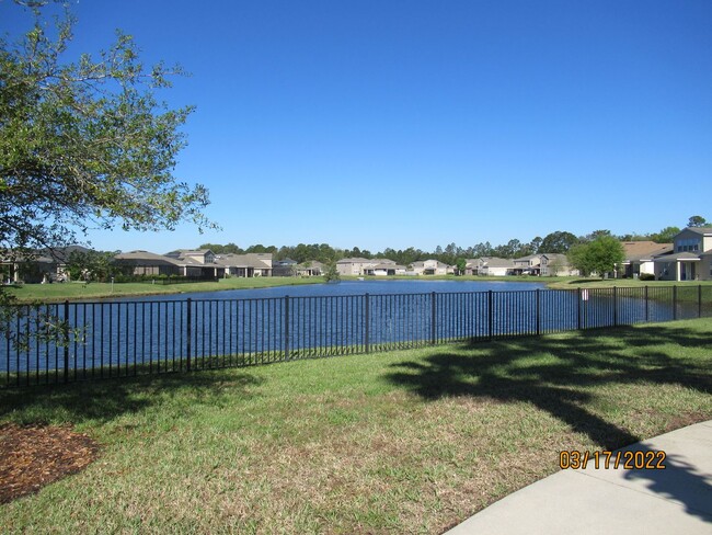 Building Photo - Lexington Park Beauty  3/2 with Water View