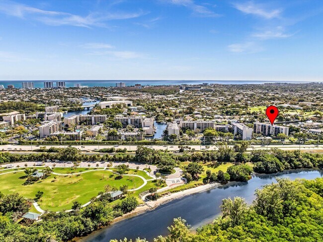 Building Photo - 21 Royal Palm Way