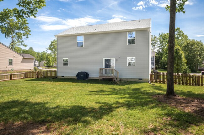 Building Photo - 21012 Baileys Grove Dr