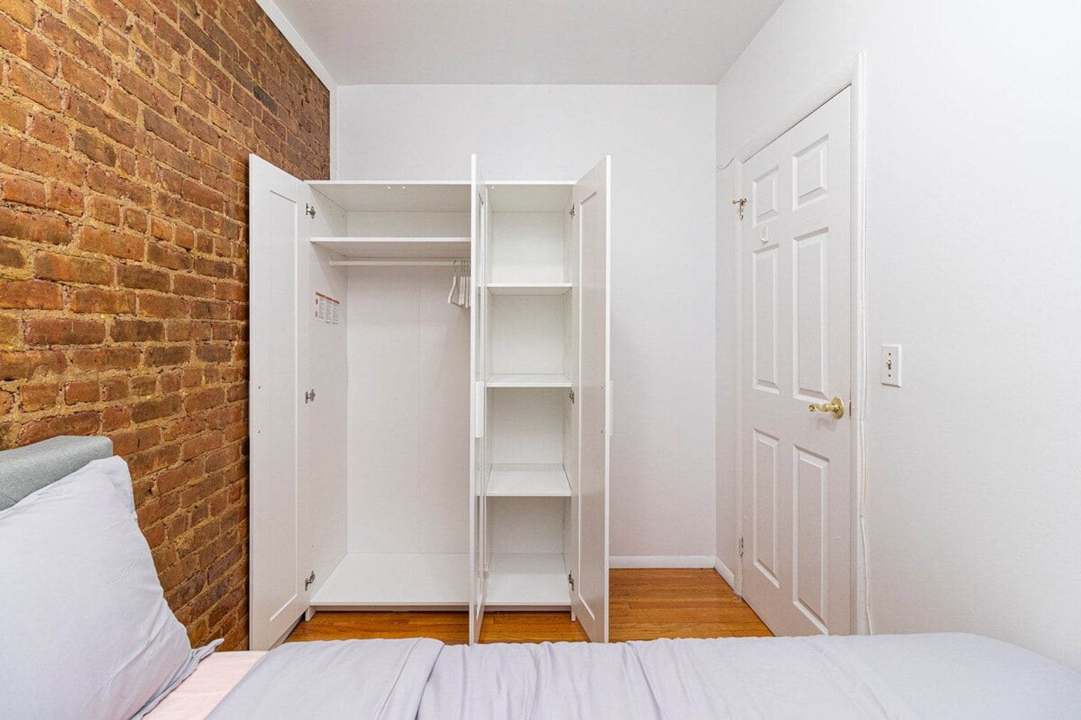 Building Photo - 1617 3rd Ave