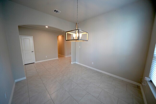 Building Photo - Immaculate First Time Rental in Potranco Run! - Realtor Commission: $750
