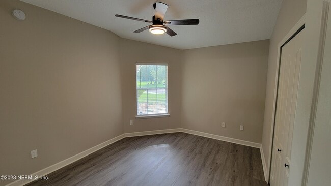 Building Photo - 2735 Woodsdale Dr