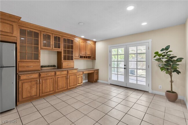 Building Photo - 7604 Charles Conrad Cir