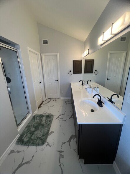 Building Photo - 485 Jeweled Mesa Ct