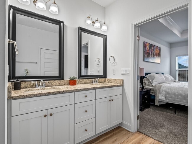 Building Photo - 15 Arden Rd