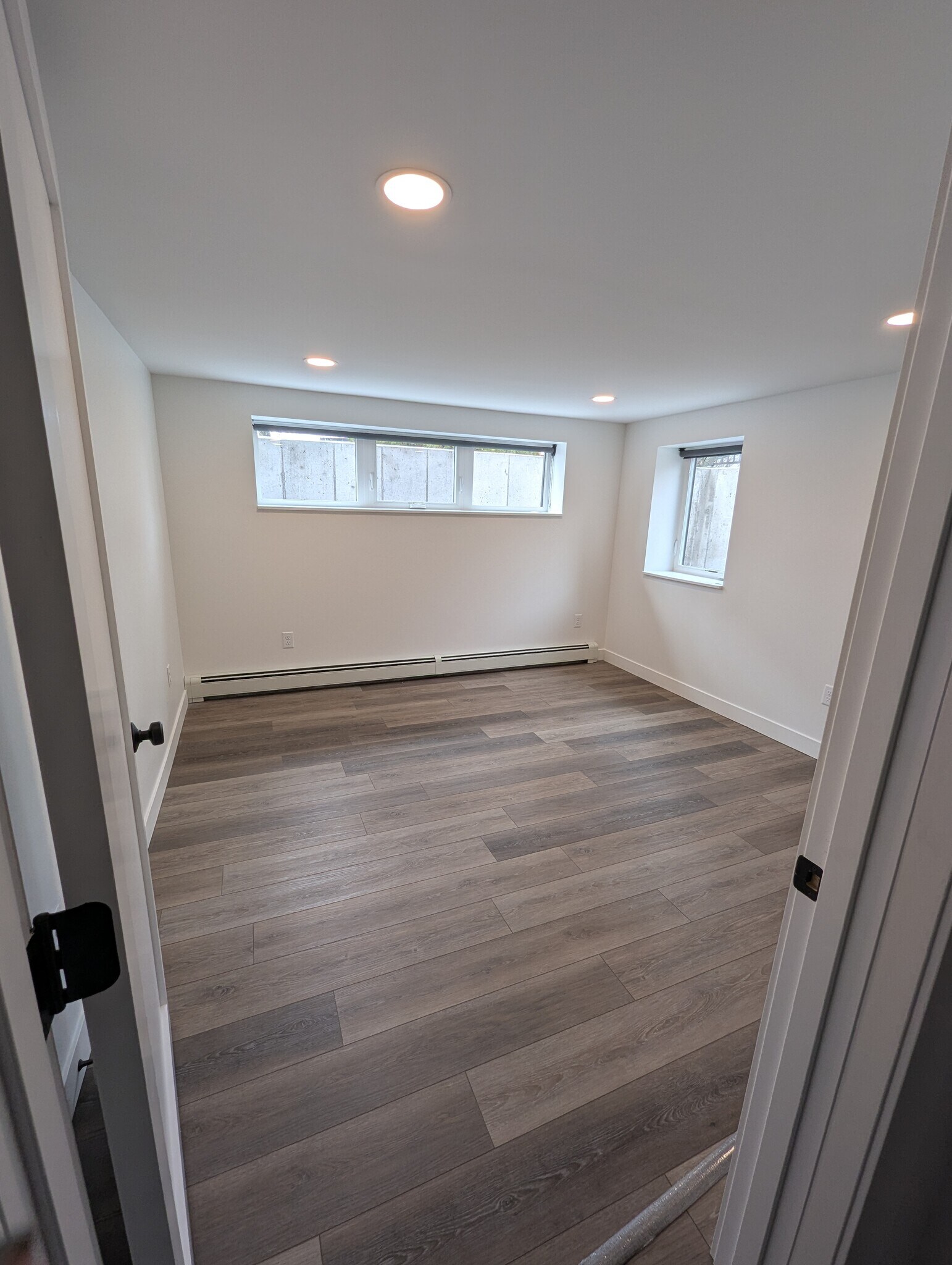 Master Bedroom - 207 6th St