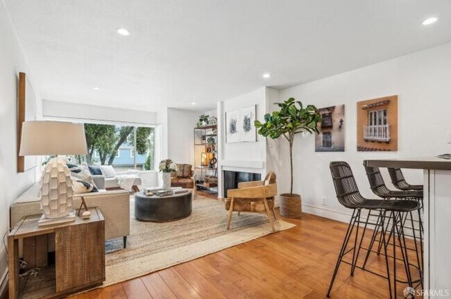1 BR Condo in Diamond Heights - 5320 Diamond Heights Blvd