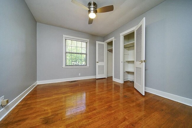 Building Photo - Beautiful 4-bedroom, 3-bathroom home located in the highly desirable Crieve Hall area!