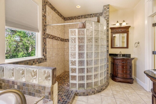 Building Photo - 1512-1514 Hartell Street - 1514 Hartell