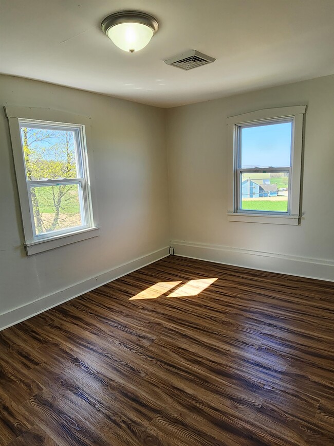 Building Photo - 53 Liberty Ln