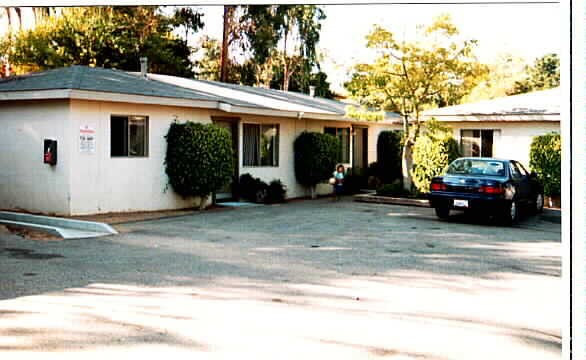 Building Photo - Gateway Apartments