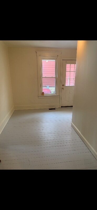 Building Photo - 216 W Evers Ave