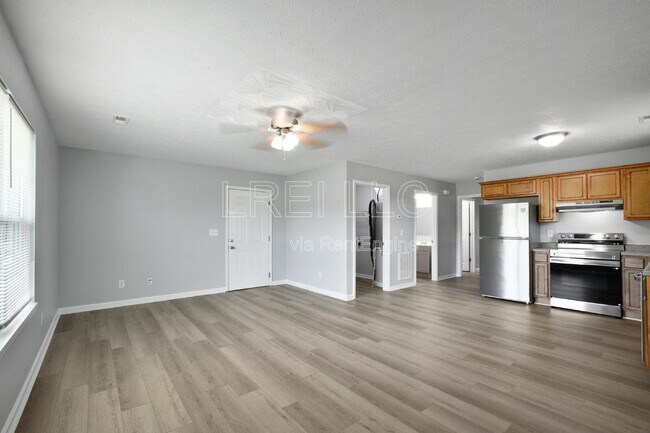 Building Photo - 300 Keeneland Dr