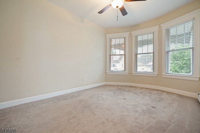 Building Photo - 42 N 21st St