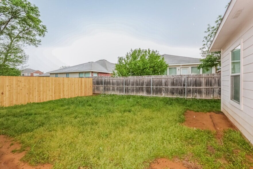 Building Photo - 9309 Rhoni Ct