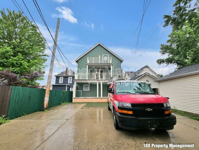 Building Photo - 1006 Oregon Ave