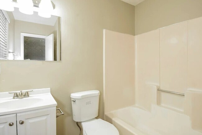 Building Photo - 1544 Haynes Ct SW