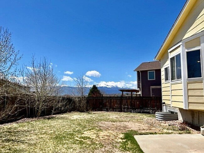 Building Photo - 4 Bedroom Home in Pronghorn Glen with Mountain Views