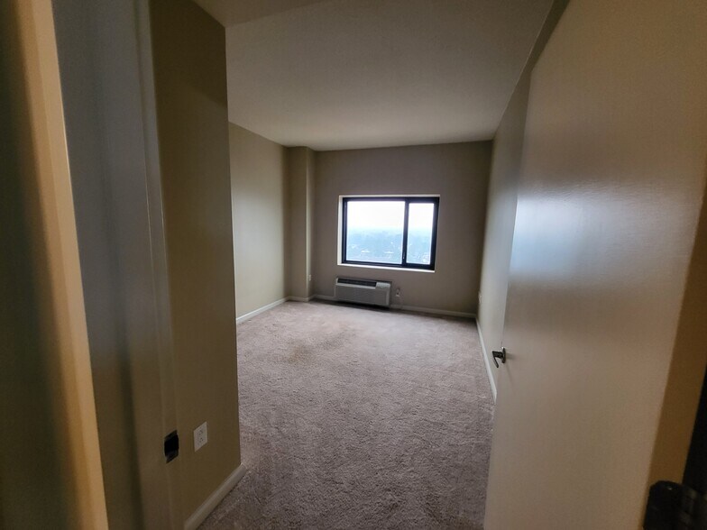 Bedroom - 80 E Milton Ave