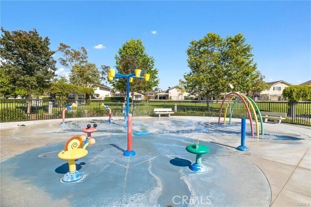 Building Photo - 4 Brookmont