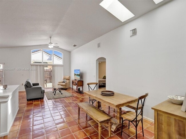 Building Photo - 16541 NW 5th St