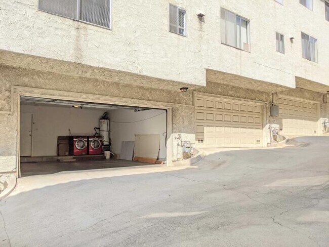 Building Photo - 4 bedroom in Monterey Park CA 91754