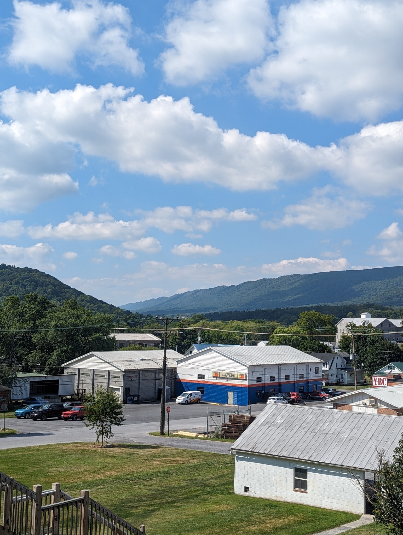 Building Photo - 315 N Richard St