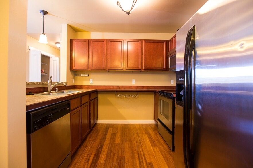 Building Photo - 4645 Bembrick St