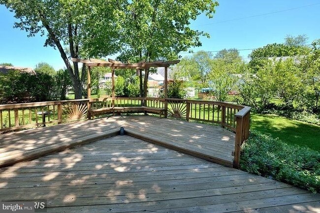 Building Photo - 4319 Pergate Ln