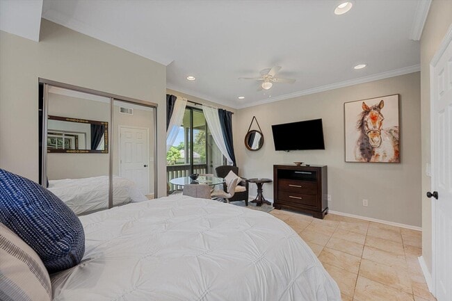 Building Photo - 11842 Pebblewood Dr