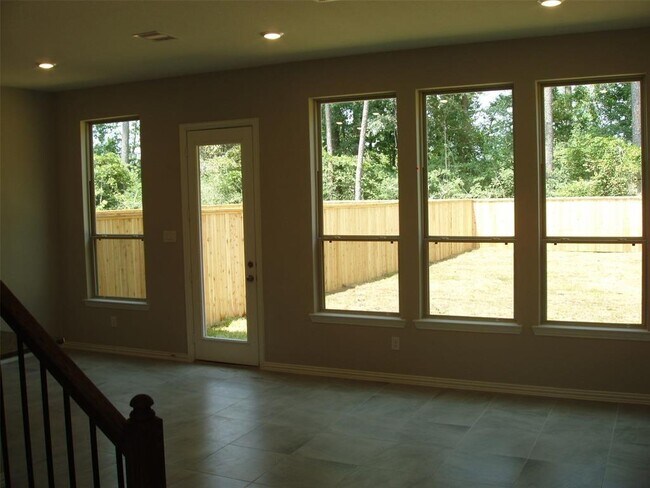 Building Photo - 210 Moon Dance Ct