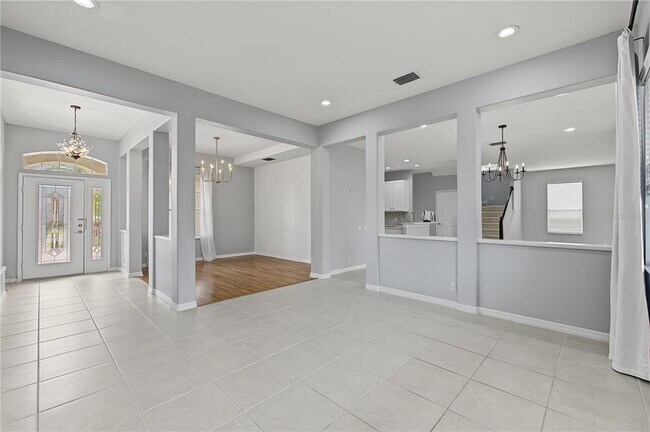 Building Photo - 2309 Messenger Cir