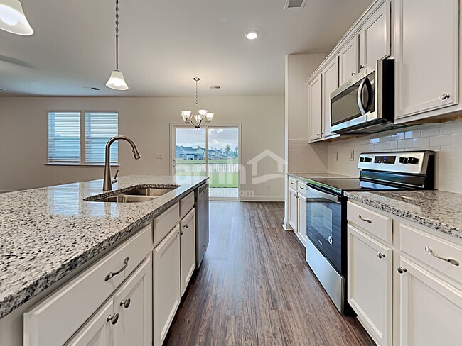 Building Photo - 311 Azore Way