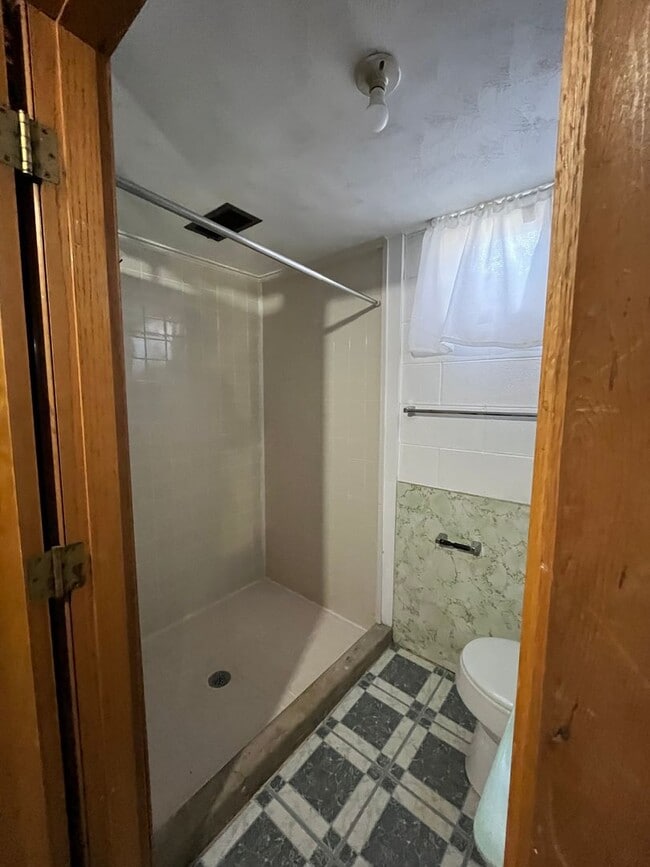 Building Photo - Holiday Home - Coming Soon