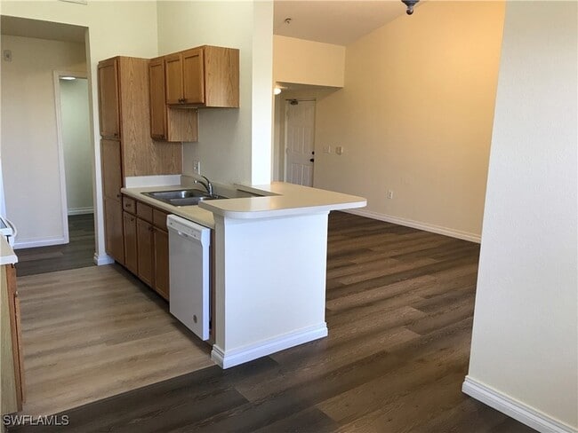 Building Photo - 7985 Preserve Cir